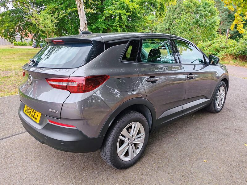 View VAUXHALL GRANDLAND X 1.2 Turbo SE Euro 6 (s/s) 5dr