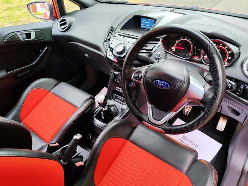 FORD FIESTA