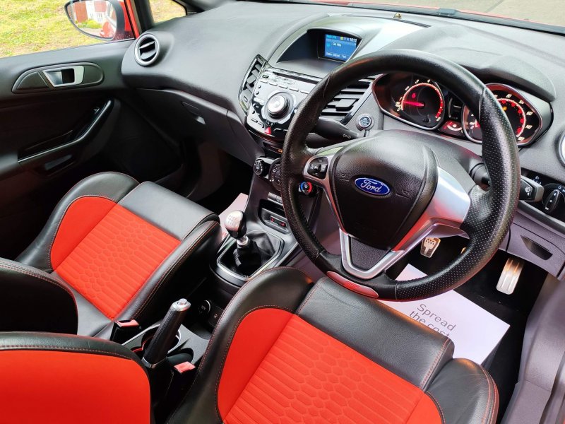 View FORD FIESTA 1.6T EcoBoost ST-2 Euro 5 3dr