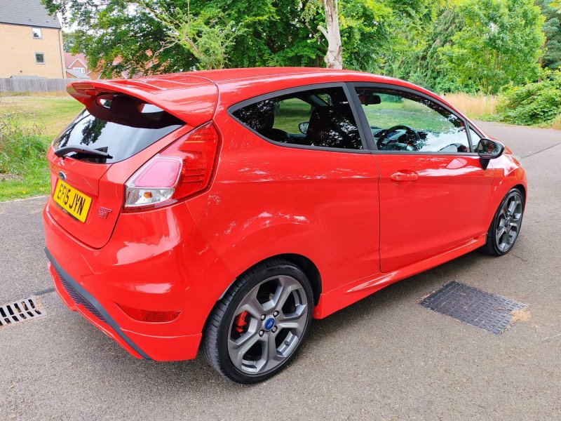 FORD FIESTA