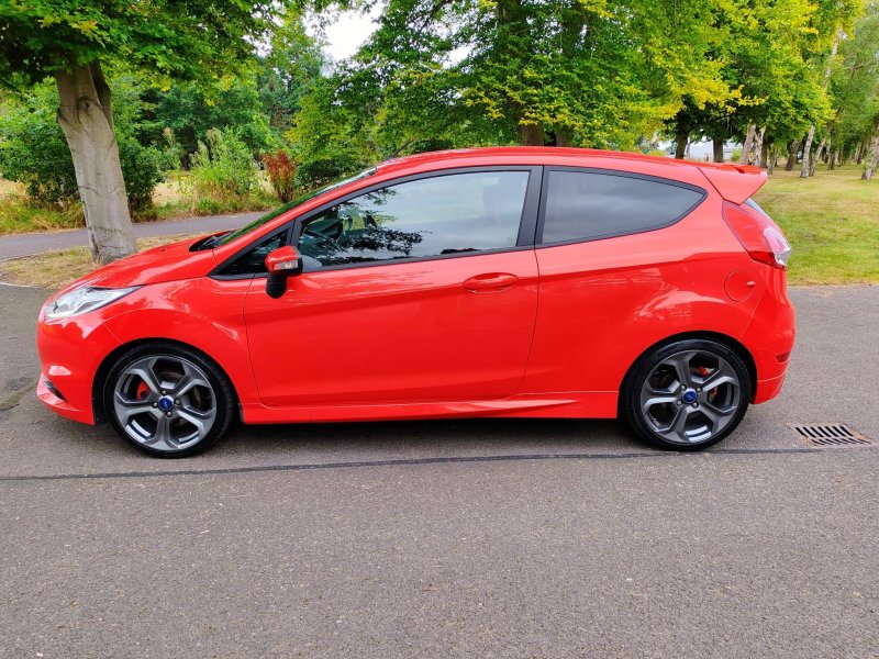 FORD FIESTA