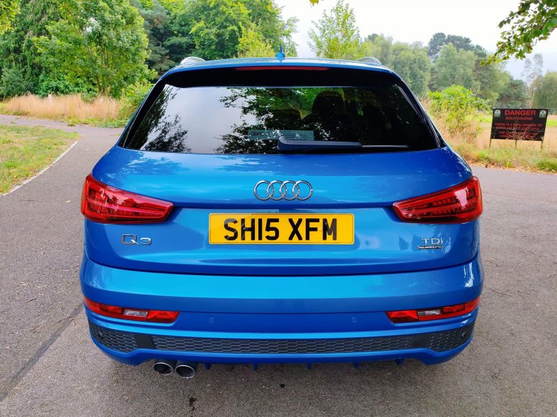 AUDI Q3