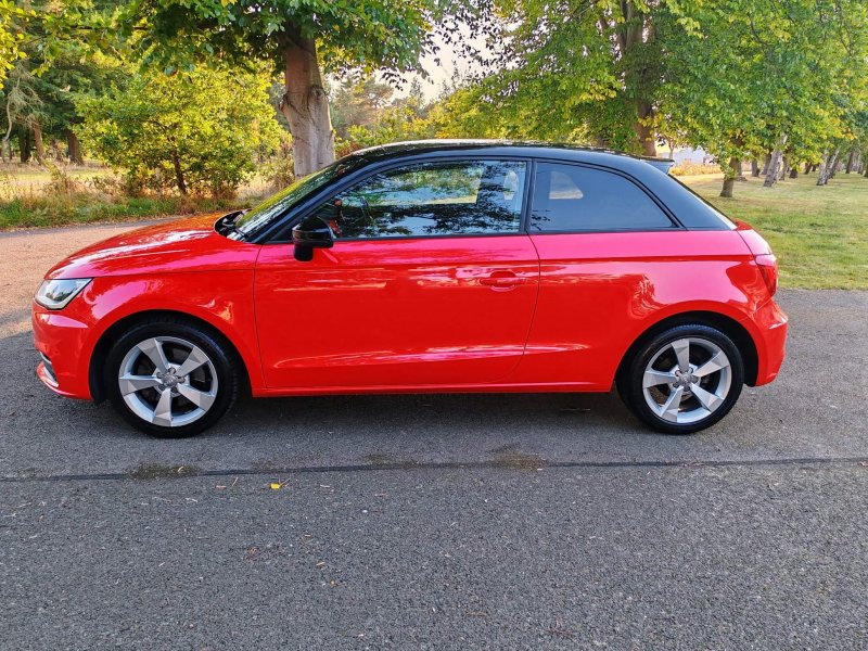 AUDI A1