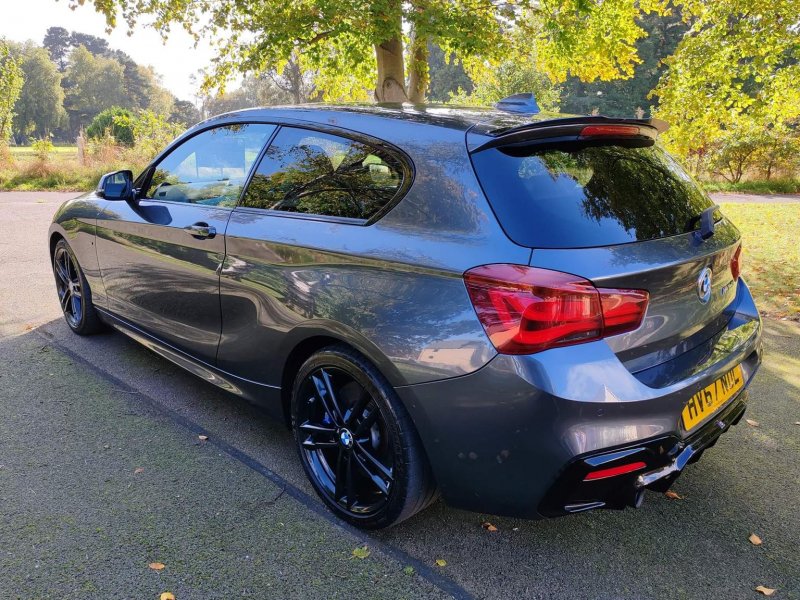 BMW 1 SERIES