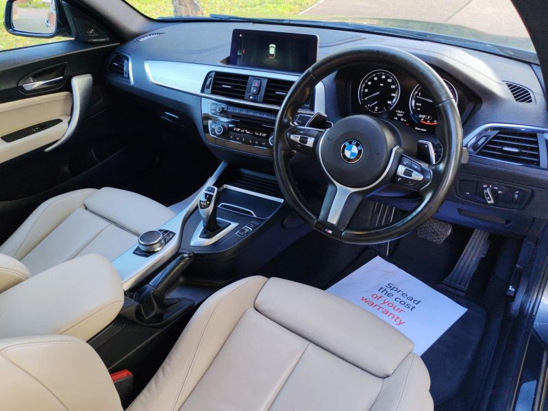 BMW 1 SERIES
