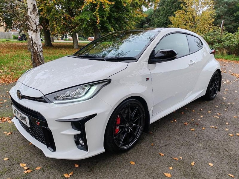 TOYOTA YARIS