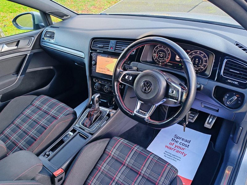 View VOLKSWAGEN GOLF 2.0 TSI GTI Performance DSG Euro 6 (s/s) 5dr