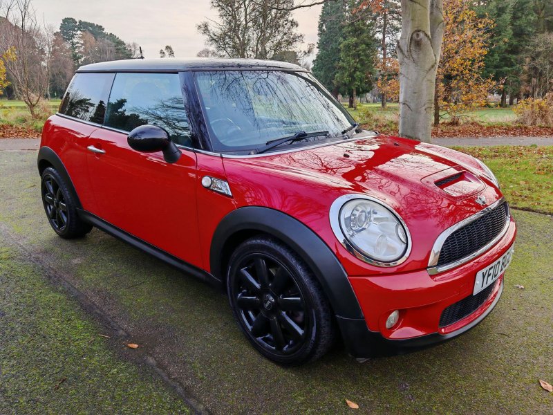 View MINI HATCH 1.6 Cooper S Euro 5 3dr