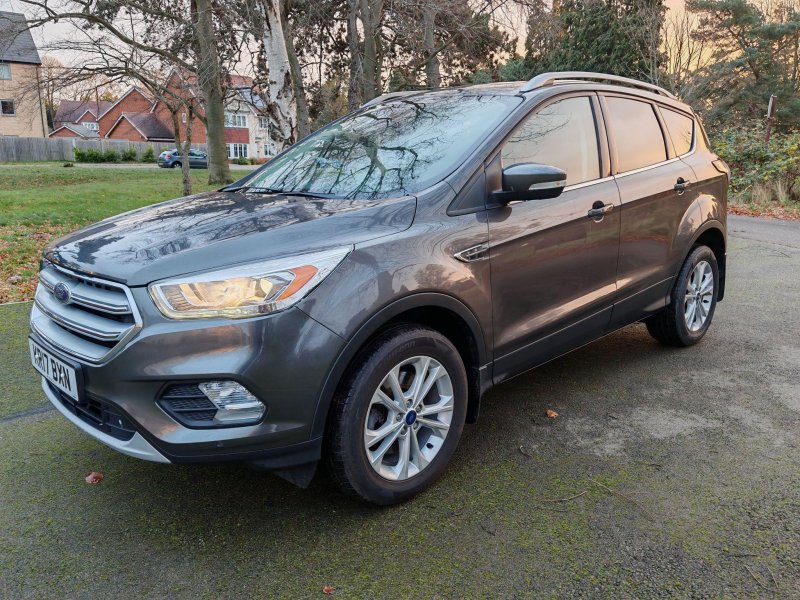 FORD KUGA