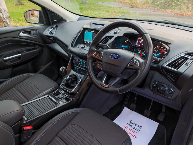 FORD KUGA
