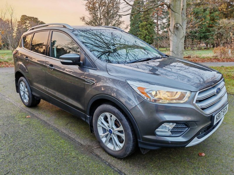 View FORD KUGA 2.0 TDCi Titanium Euro 6 (s/s) 5dr