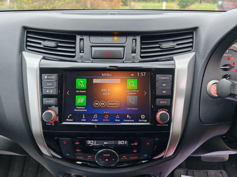 NISSAN NAVARA