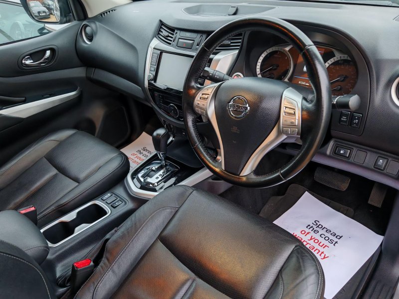 View NISSAN NAVARA 2.3 dCi Tekna Auto 4WD Euro 6 4dr
