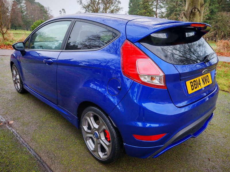 FORD FIESTA