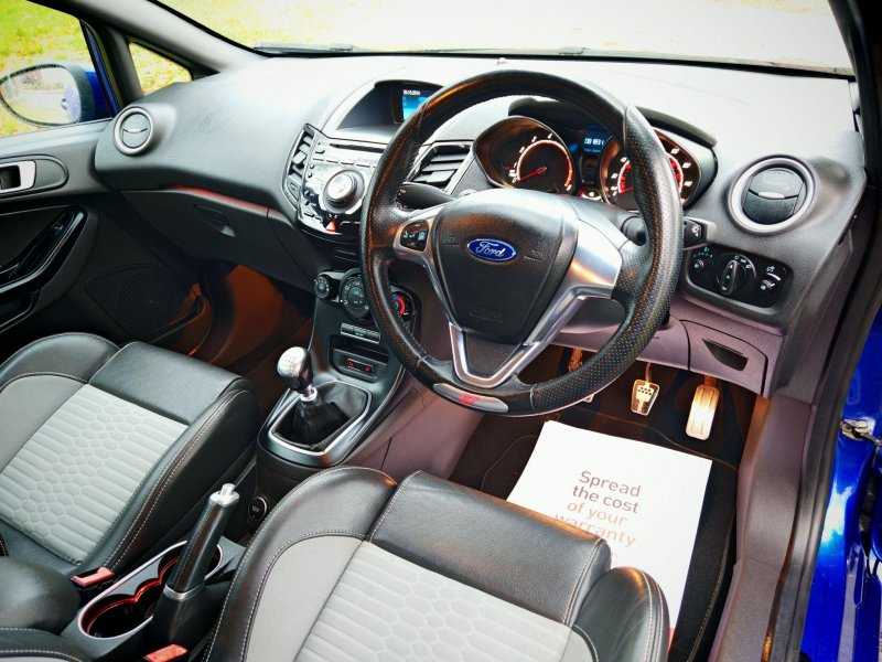 FORD FIESTA