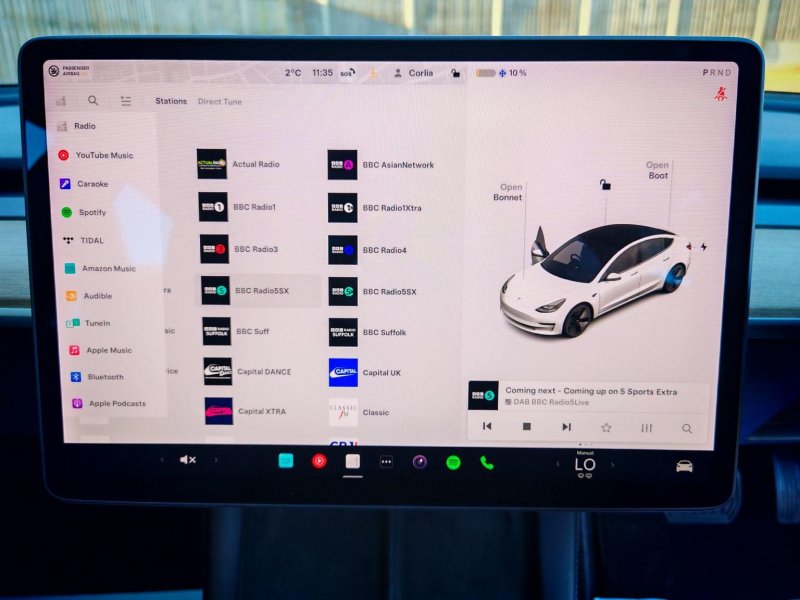 TESLA MODEL 3
