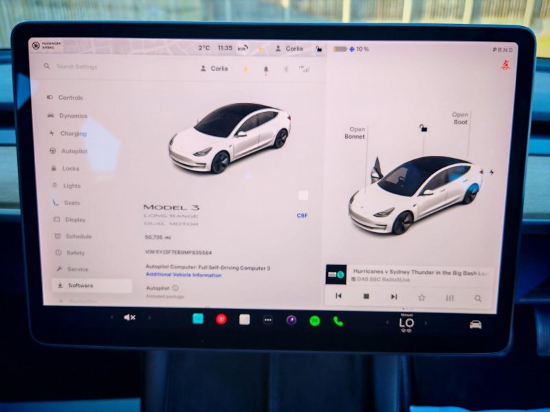 TESLA MODEL 3