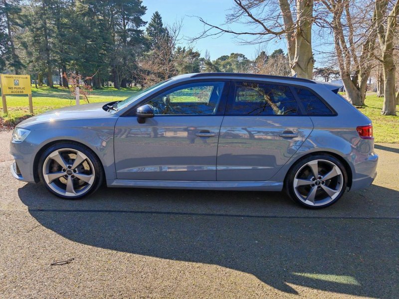 AUDI RS3