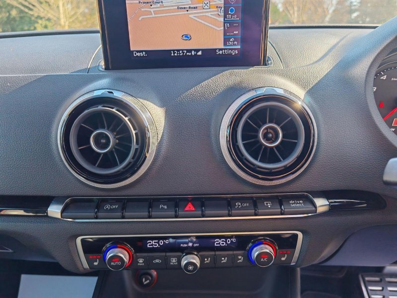 AUDI RS3