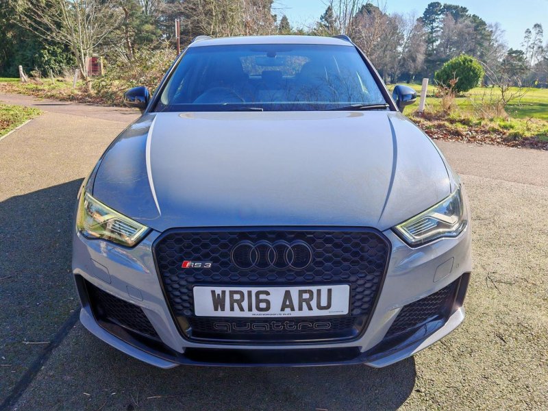 AUDI RS3