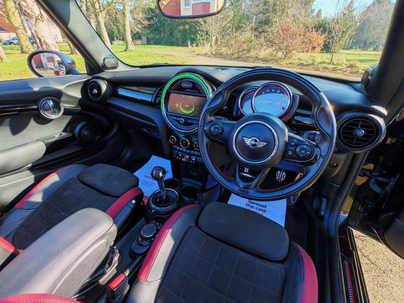 View MINI CONVERTIBLE 2.0 John Cooper Works Euro 6 (s/s) 2dr