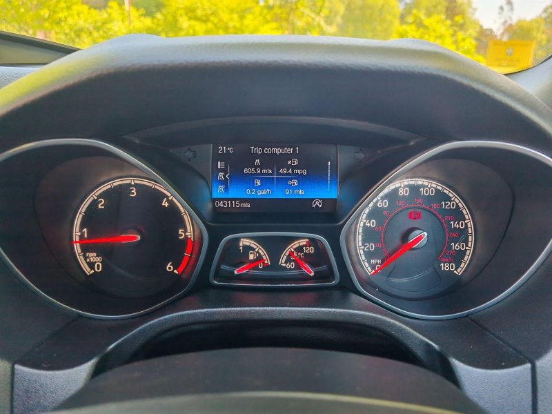 FORD FOCUS