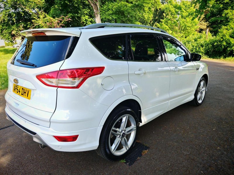 FORD KUGA
