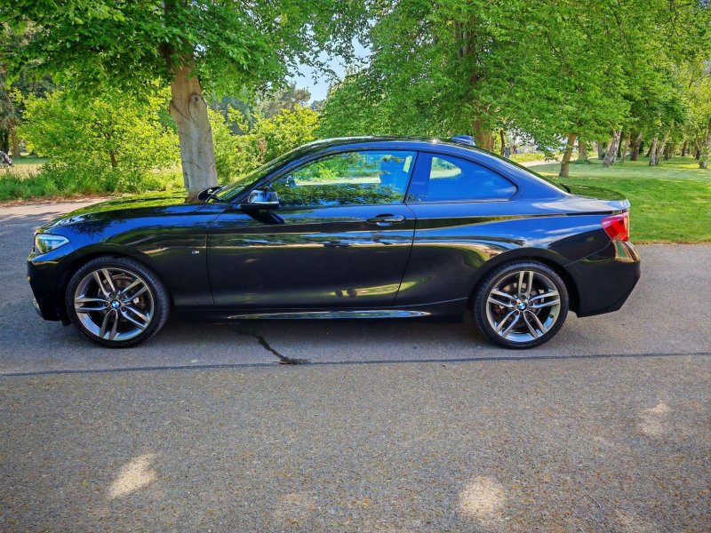 BMW 2 SERIES