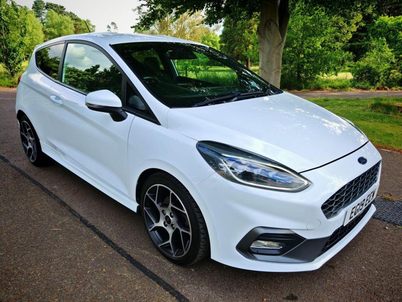 View FORD FIESTA 1.5T EcoBoost ST-2 Euro 6 (s/s) 3dr