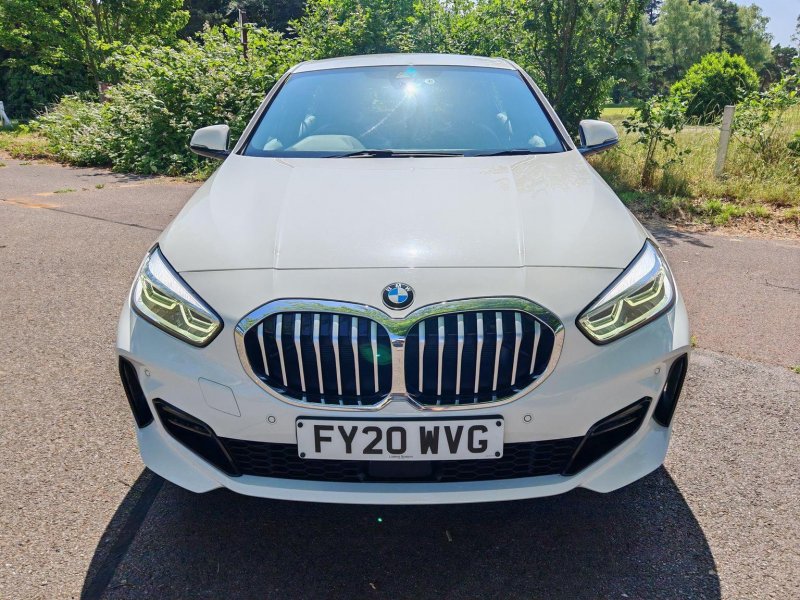 BMW 1 SERIES