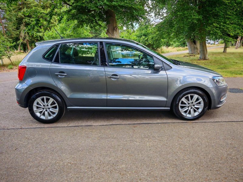 View VOLKSWAGEN POLO 1.2 TSI BlueMotion Tech SE Euro 6 (s/s) 5dr
