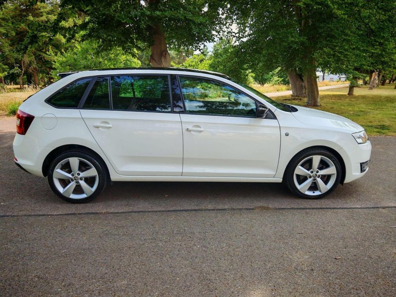 View SKODA RAPID 1.6 TDI SE Sport Euro 5 5dr