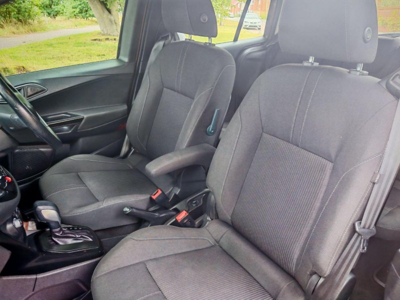 FORD B-MAX
