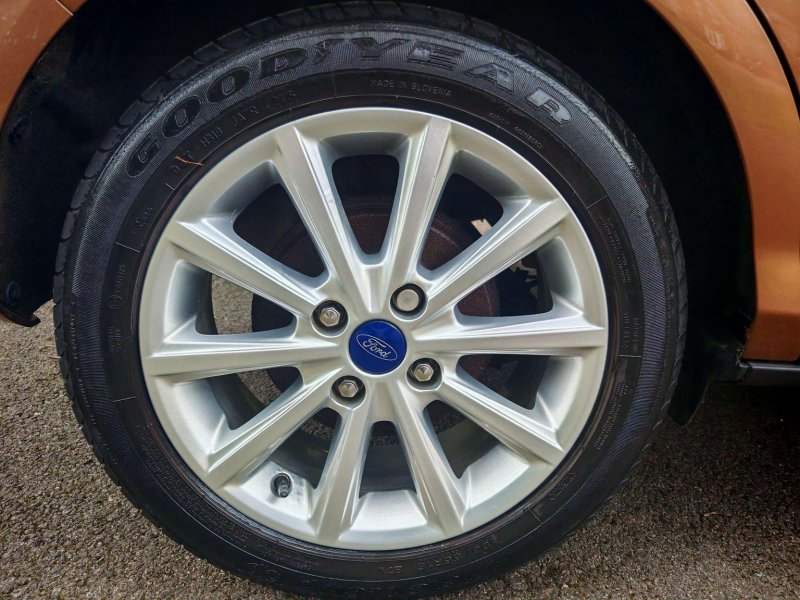 FORD B-MAX