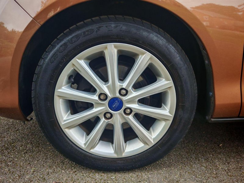 FORD B-MAX