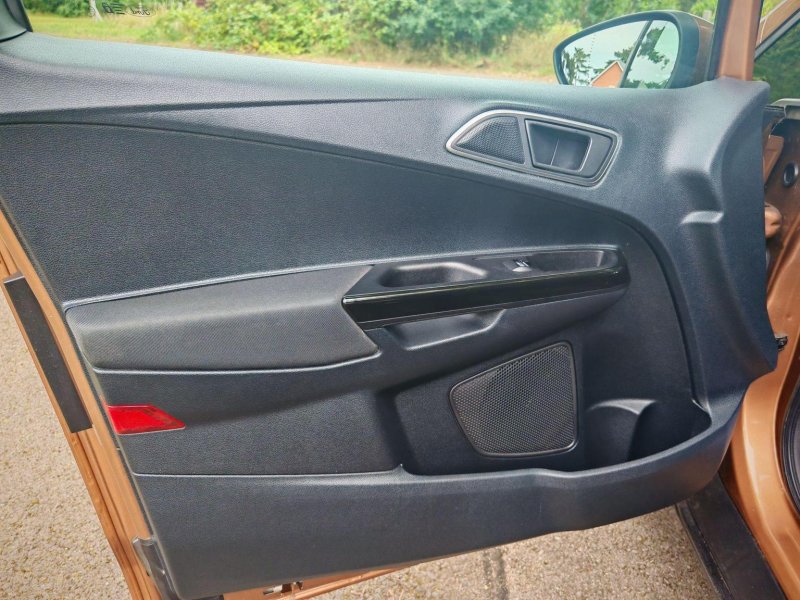 FORD B-MAX