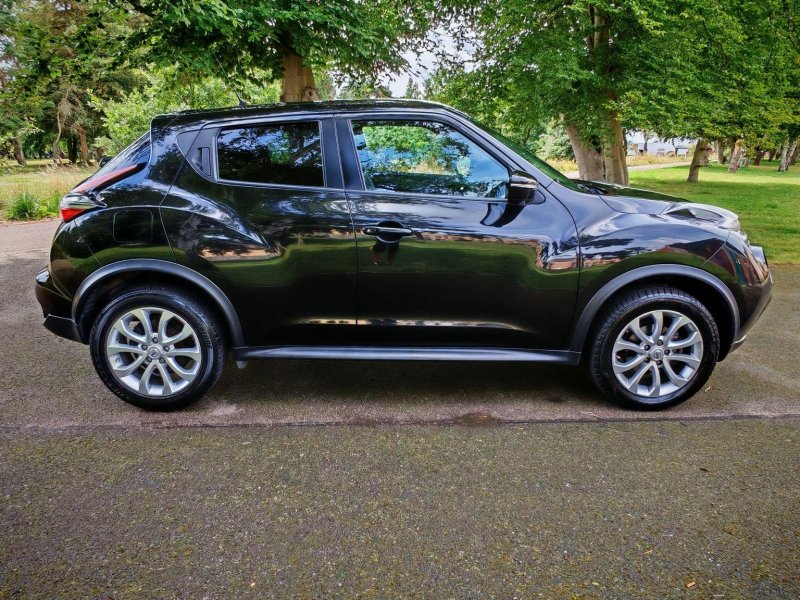 View NISSAN JUKE 1.6 Tekna XTRON Euro 5 5dr