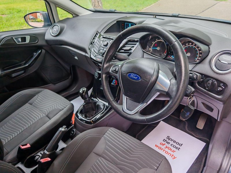 View FORD FIESTA 1.25 Zetec Euro 5 5dr