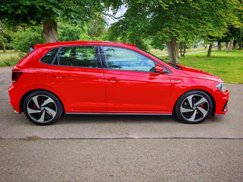 View VOLKSWAGEN POLO 2.0 TSI GTI DSG Euro 6 (s/s) 5dr