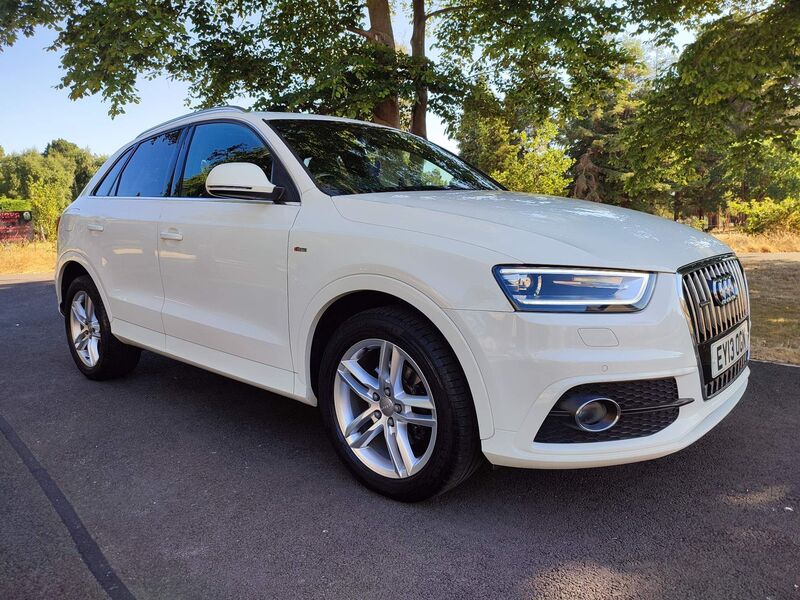 View AUDI Q3 2.0 TDI S line S Tronic quattro Euro 5 (s/s) 5dr