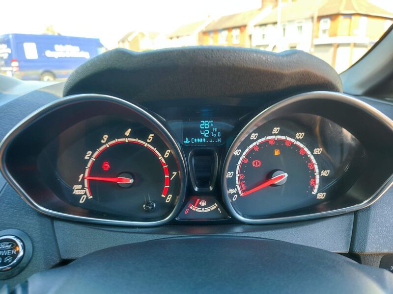 FORD FIESTA