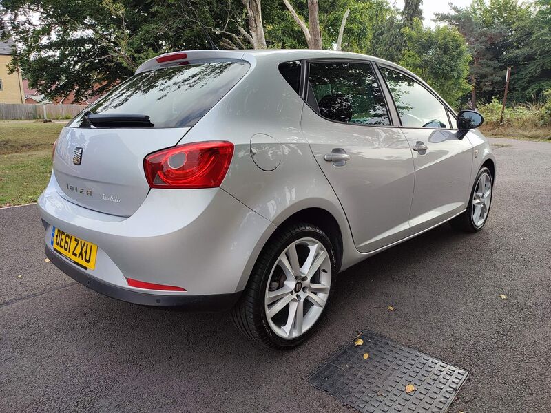 SEAT IBIZA