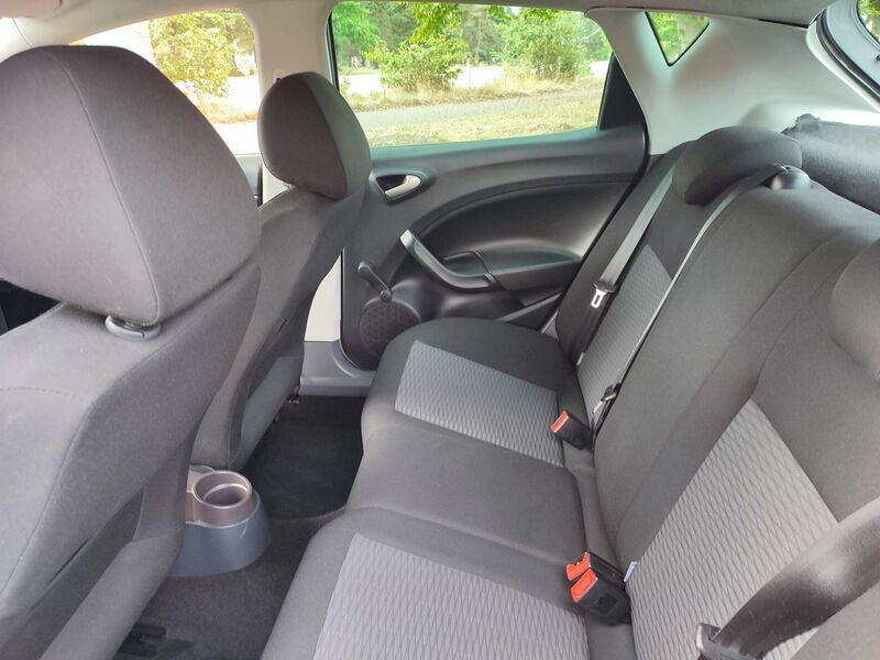 SEAT IBIZA