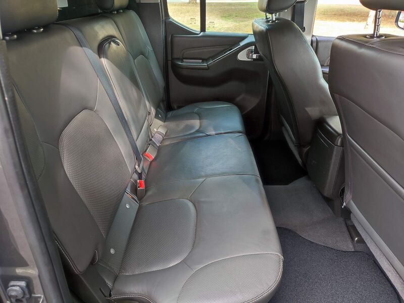 NISSAN NAVARA