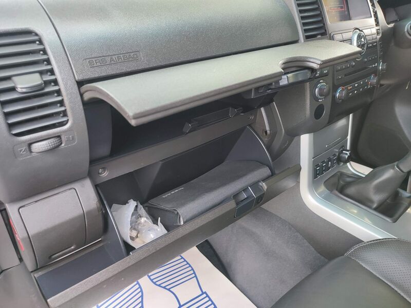 NISSAN NAVARA