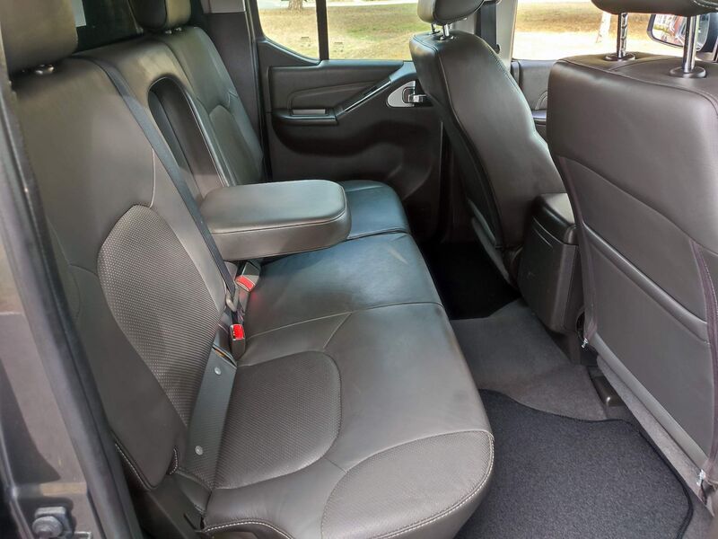 NISSAN NAVARA