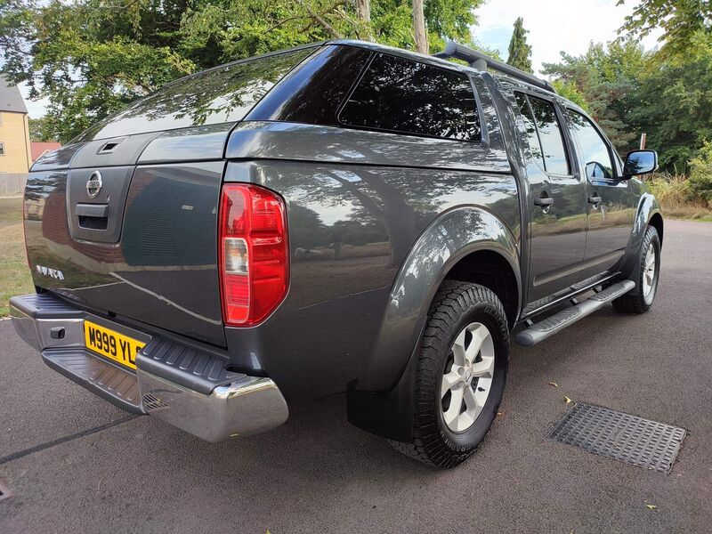 NISSAN NAVARA