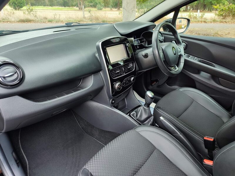 RENAULT CLIO