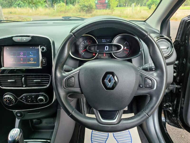 RENAULT CLIO