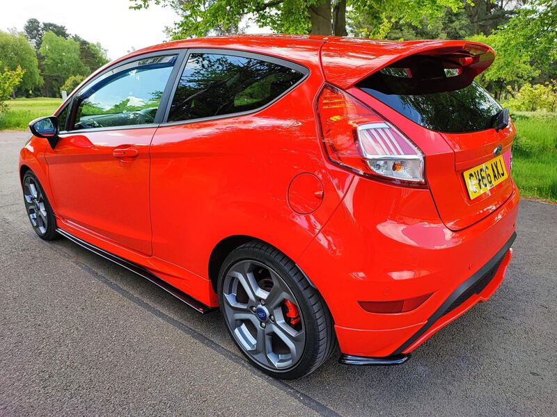 FORD FIESTA